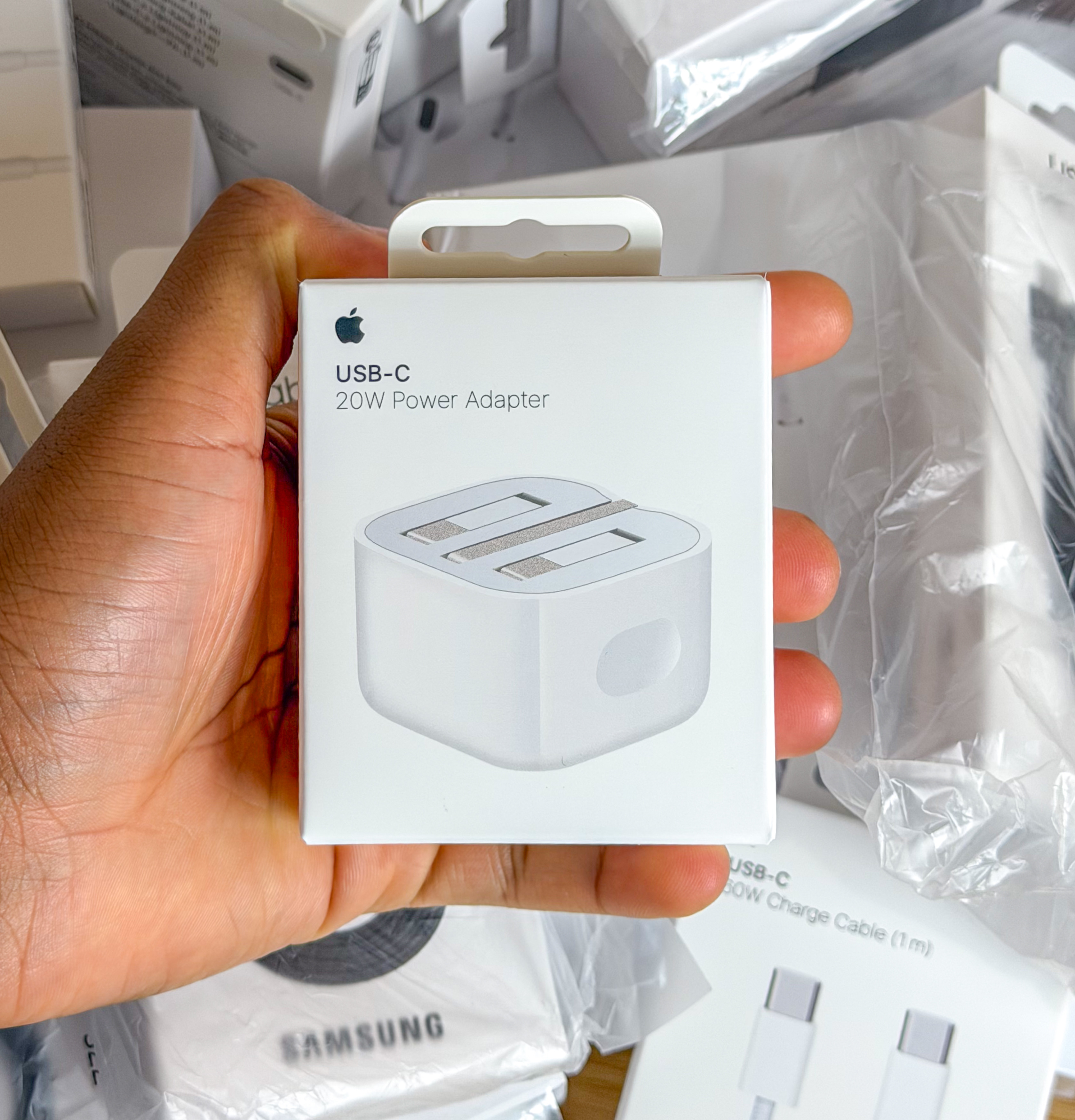 APPLE CHARGER